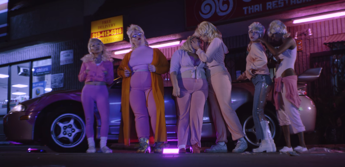 Retour ravissant d’Isaac Delusion avec « Isabella » et son clip transgressif