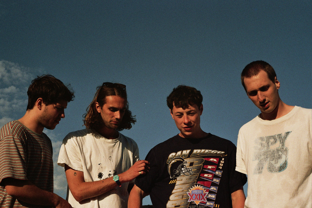 Le premier EP « Hold Music » de BEACHTAPE en écoute !