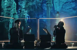 capture de la vidéo Youtube de The Blaze dans la grotte de la Saamandre