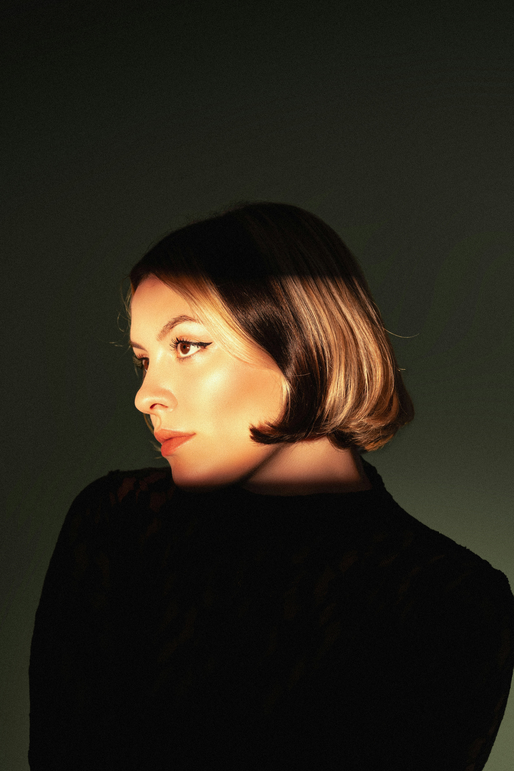 Hélène Sio enchante avec son nouveau titre « Pour te plaire »