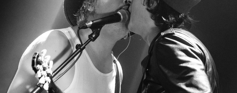 Pete Doherty et Carl Barat se partage le même micro au Bikini de Toulouse