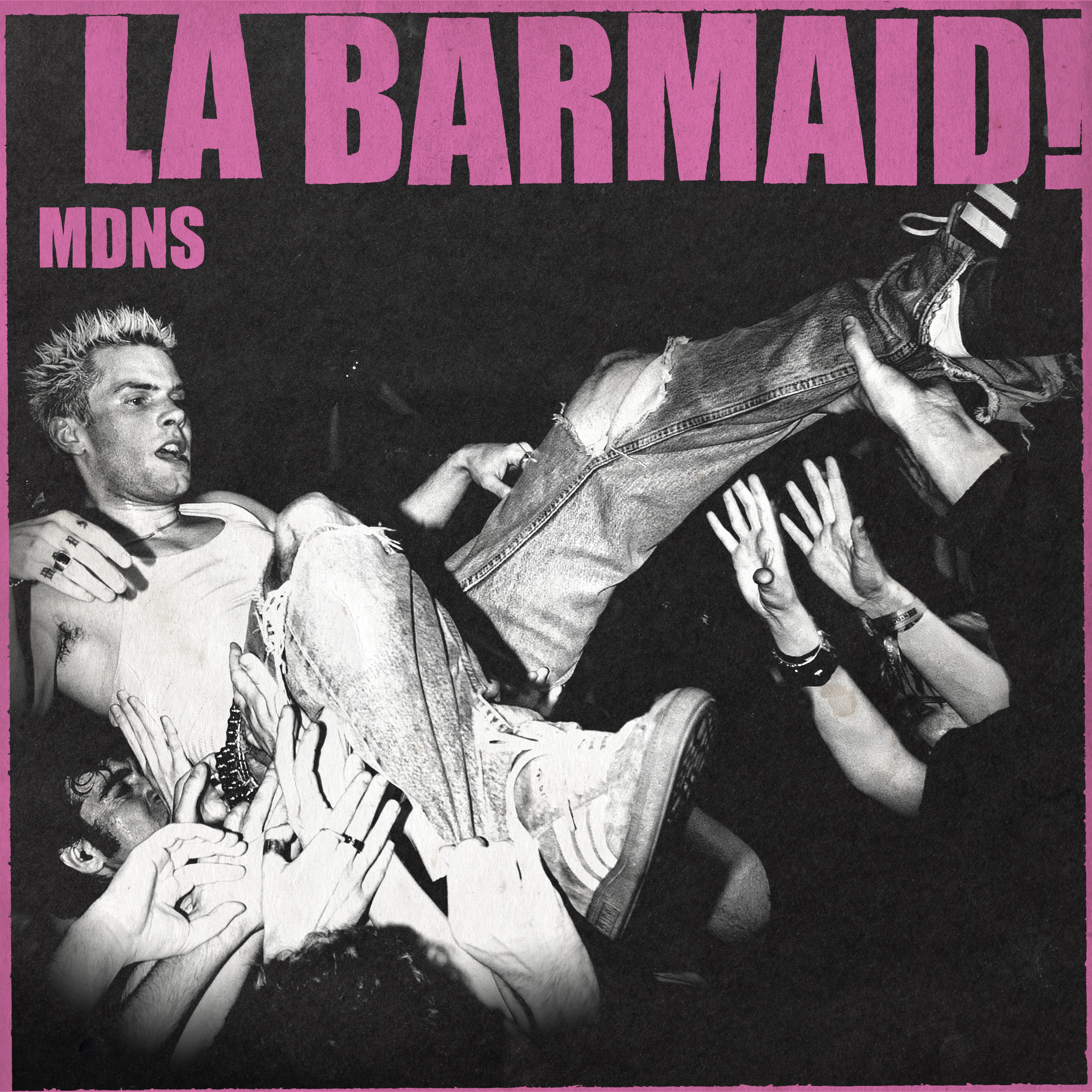 MDNS nous sert un nouveau shot avec « LA BARMAID! »
